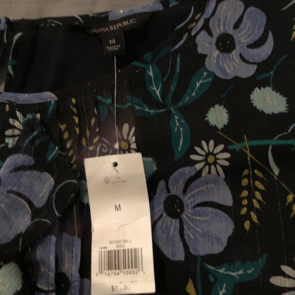 New with Tag Women’s Banana Republic Ruffle Front Flower Print Blouse - Picture 2 of 6